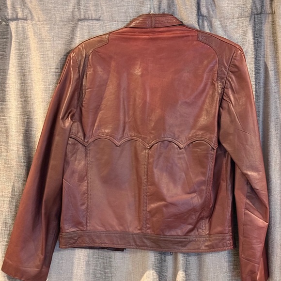 Brown Lightweight Shirt Jacket with Structured Shoulders - Picture 2 of 4